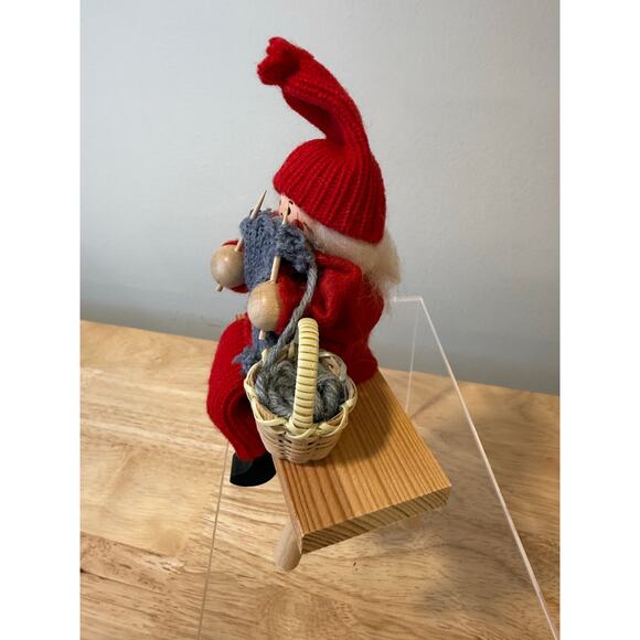 Ljungstroms Of Sweden Tomte Wooden Figure Grandma Knitting JL - Picture 4 of 11